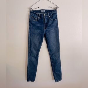 Good American jeans , size 4/27, Good Waist , good condition